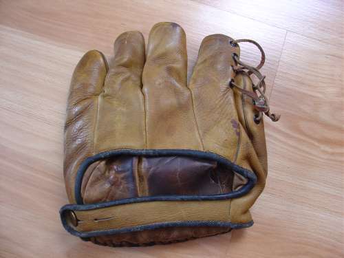 William Urbanski Goldsmith AG70 Back